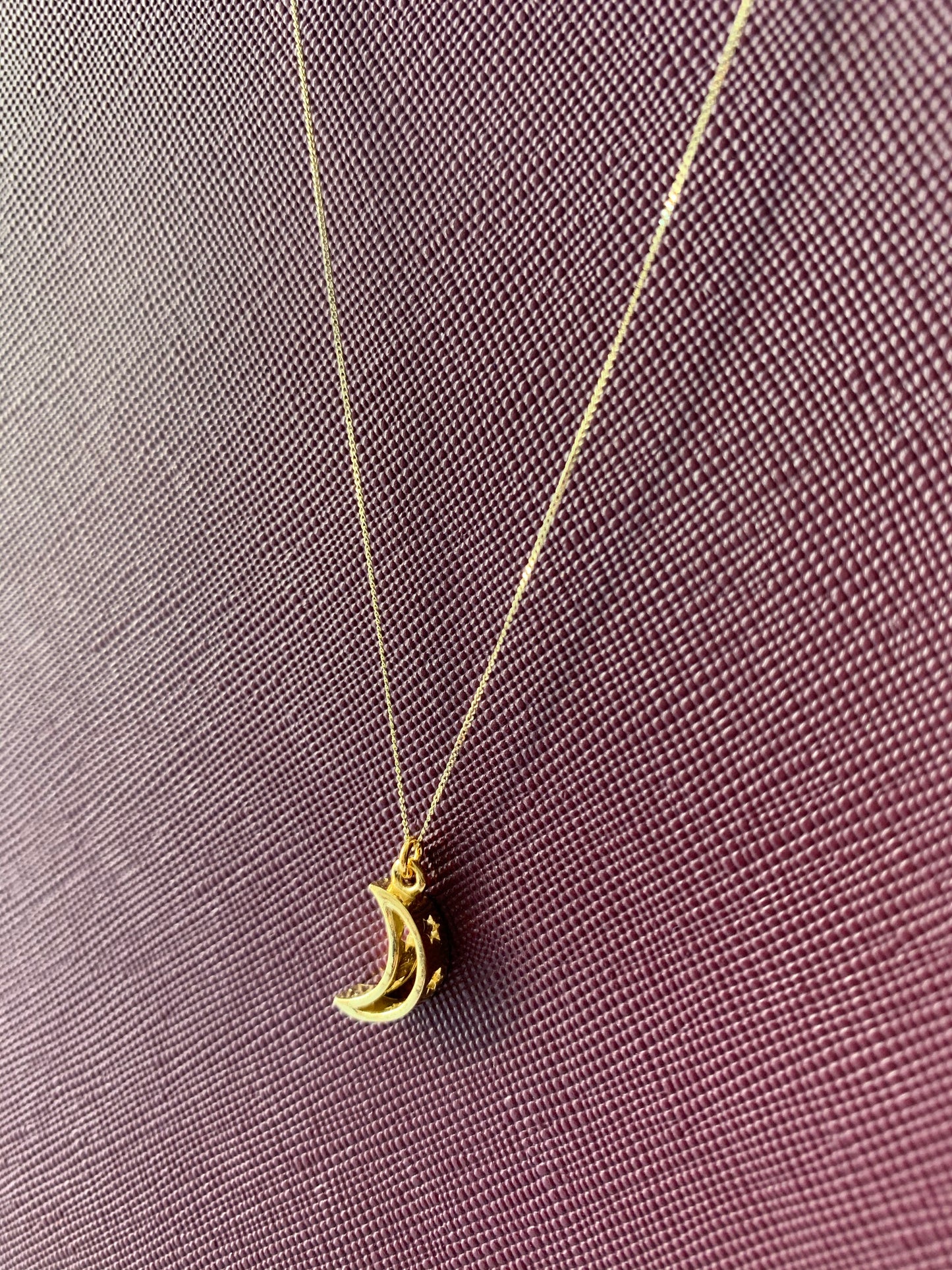 'Moon' - 9ct gold necklace