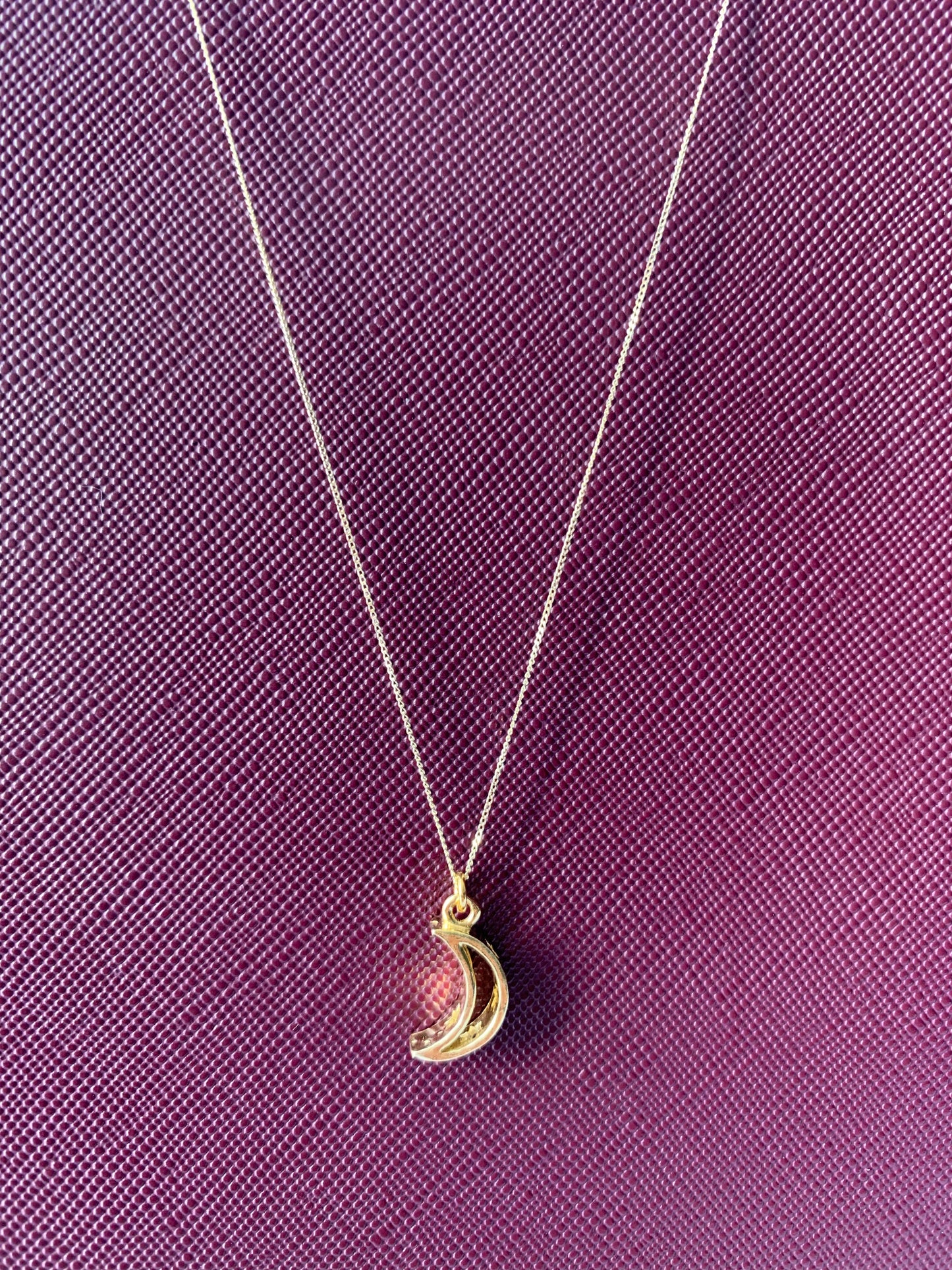 'Moon' - 9ct gold necklace